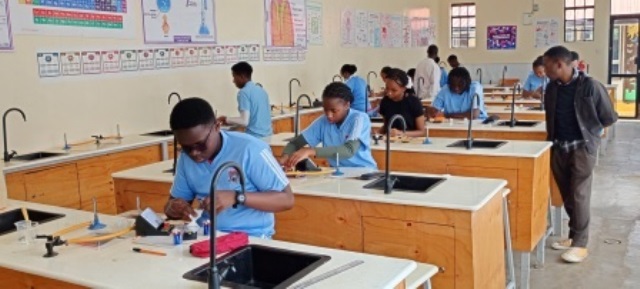 Young Scientists Shine at Annual Science Fair